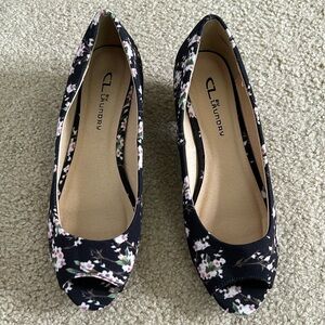 CL By Laundry Black/Pink Floral Fabric Peep Toe Shoes sz 8